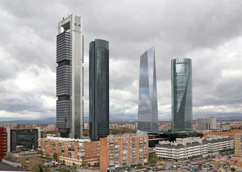 fotografía de la Torre de Cristal
