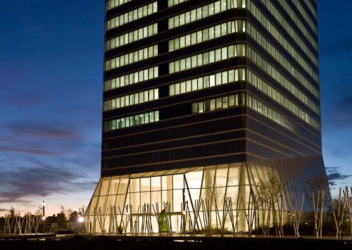 fotografía de la Torre de Cristal