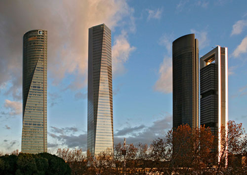 fotografía de la Torre de Cristal